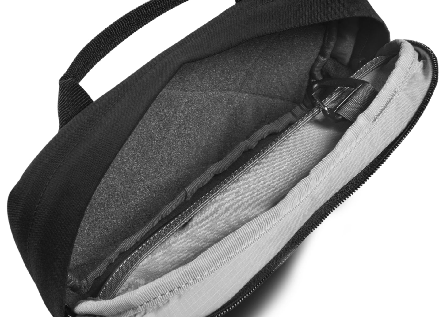 Aegis SX3 アクセススリングバッグ