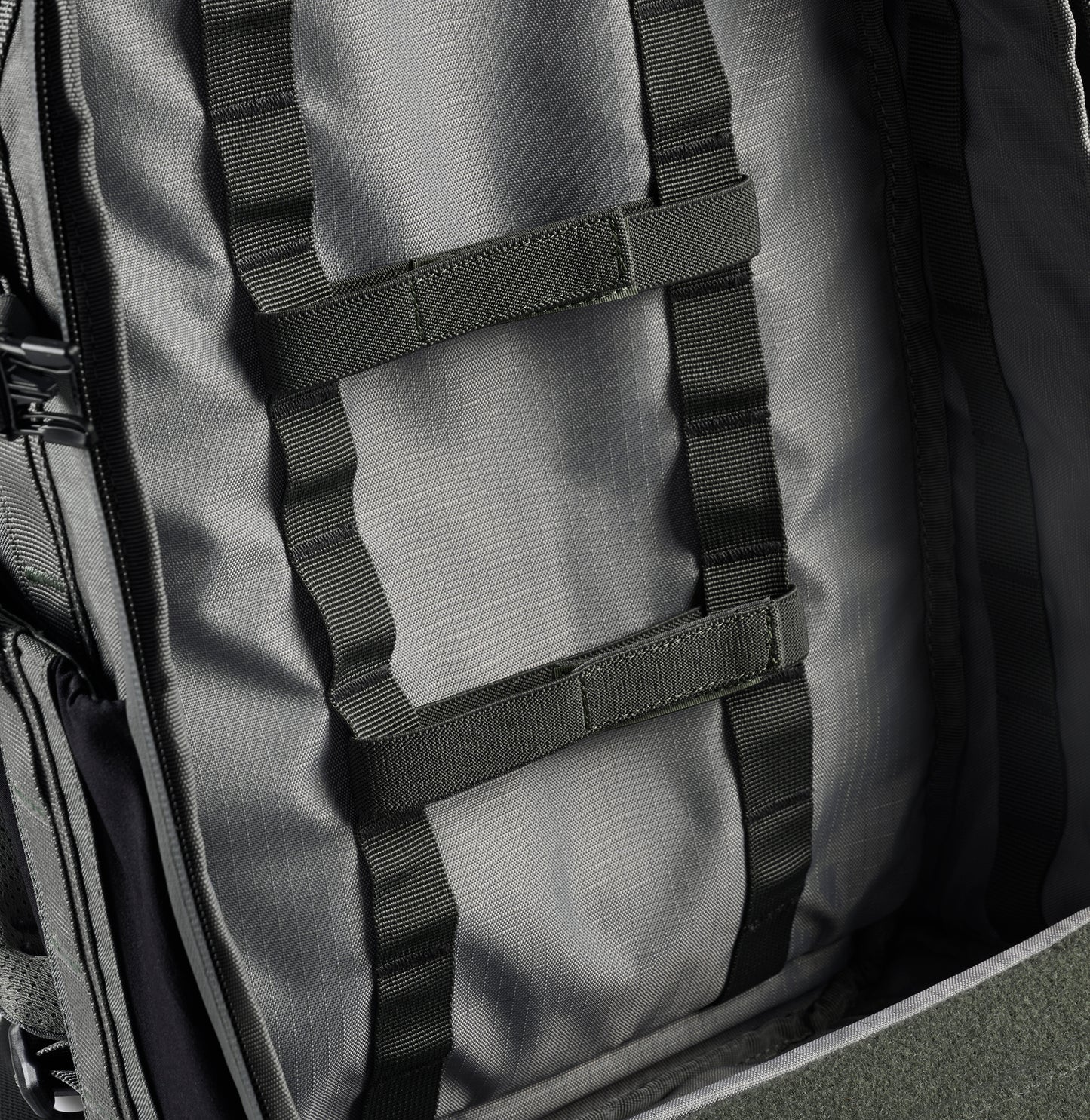 Aegis トラベルバックパック [PX25]