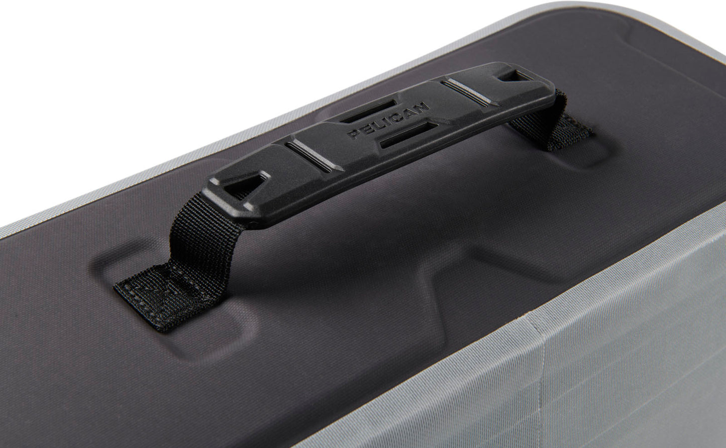 ソフトクーラー Dayventure Carry 9L デイベンチャーキャリー 4色