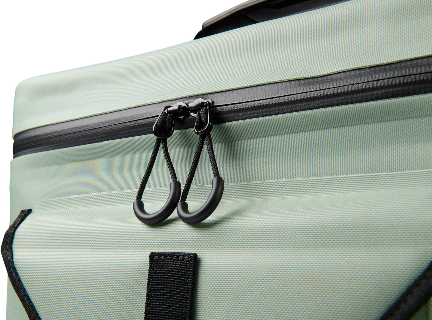 ソフトクーラー Dayventure Carry 9L デイベンチャーキャリー 4色