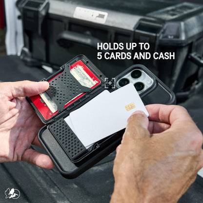PELICAN PROTECTER MagSafe対応 AirTag収納付き ウォレット