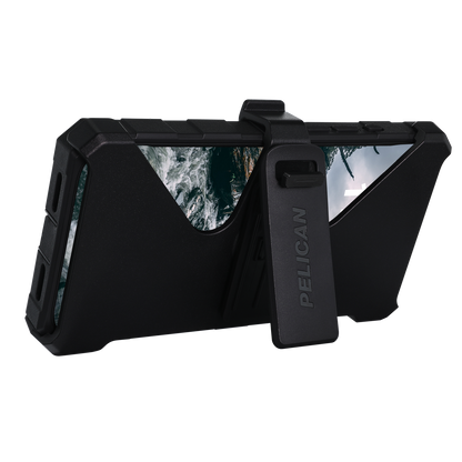 PELICAN SHIELD - Carbon Fiber iPhone18 Pro/17 Pro/18 Pro Max/17 Pro Max用ケース MagSafe対応 カーボンファイバー調